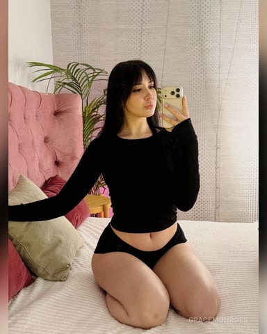 GraceMonroes photo