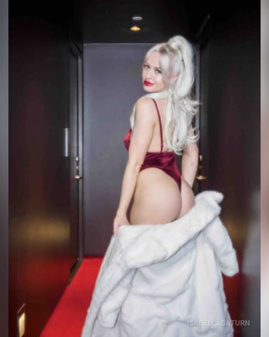 IsabellaSaturn foto