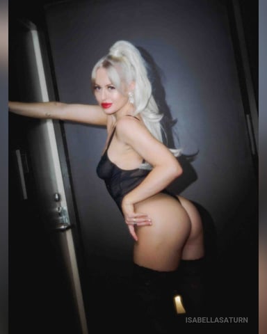 IsabellaSaturn foto