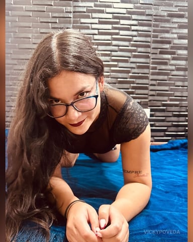 VickyPoveda foto