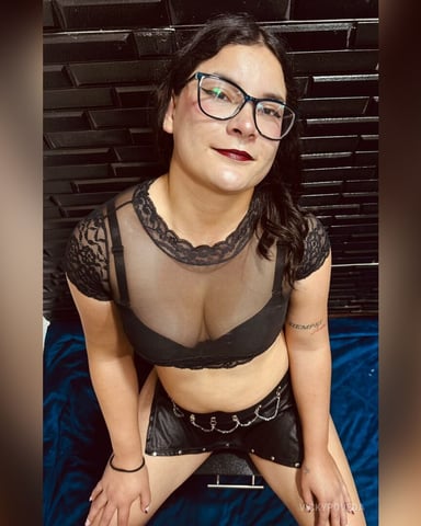VickyPoveda foto