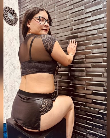 VickyPoveda foto