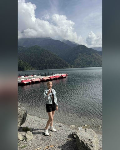 LaraSabele foto