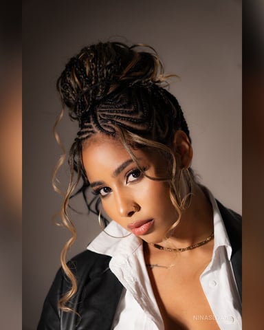 NinaSloane photo
