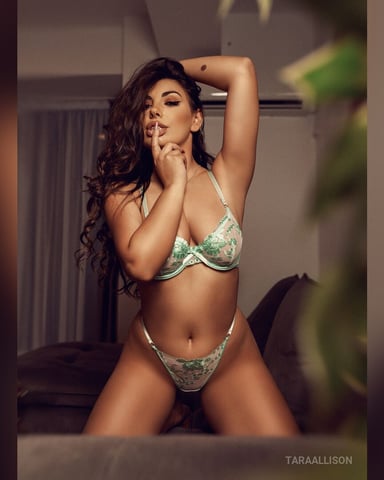 TaraAllison Foto