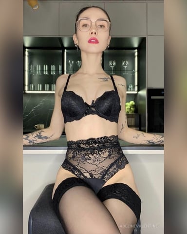 AdelineValentine Foto