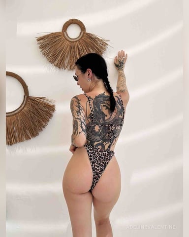 AdelineValentine Foto