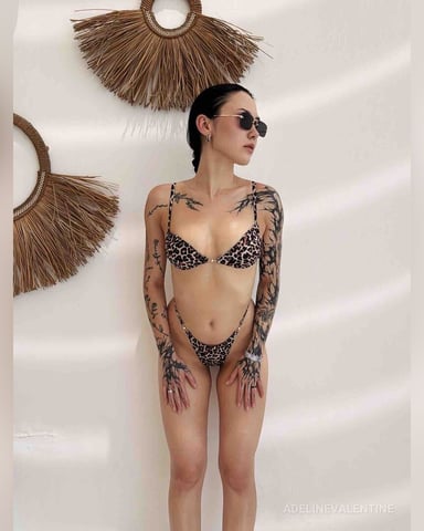 AdelineValentine Foto