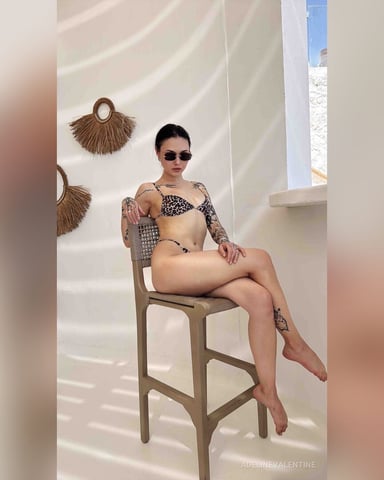 AdelineValentine Foto