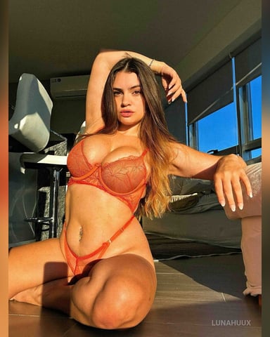 LunaHuux Foto