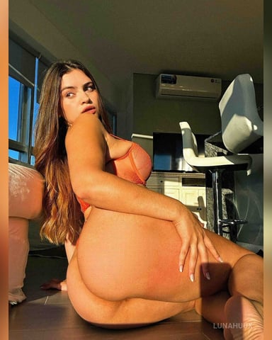 LunaHuux Foto