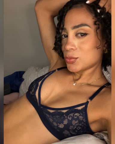 SophiaBond photo