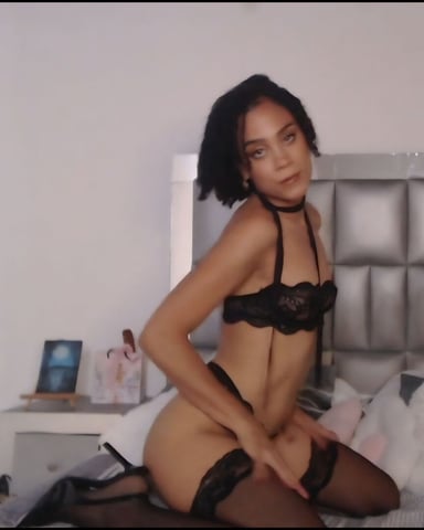 SophiaBond photo