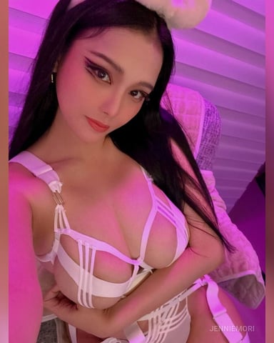 JennieMori foto
