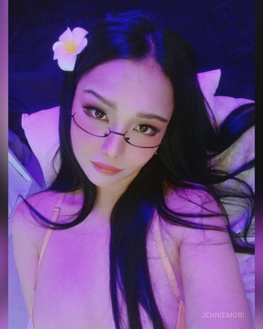JennieMori foto