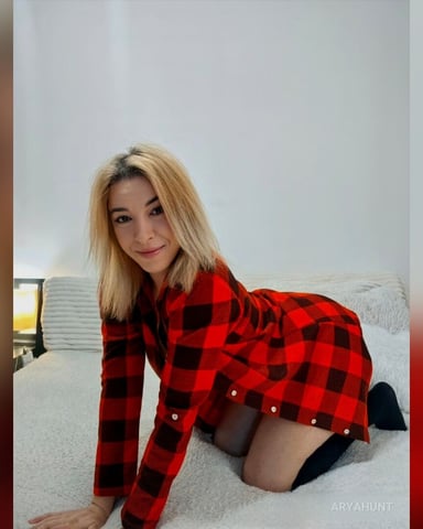AryaHunt foto