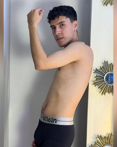 MaxLeons photo
