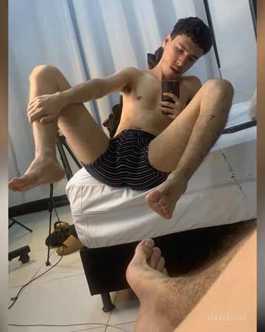 MaxLeons photo