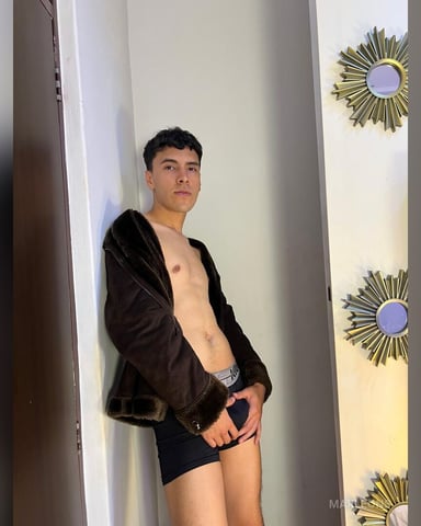MaxLeons photo