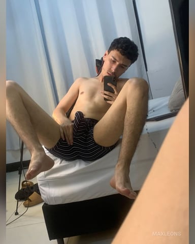 MaxLeons photo