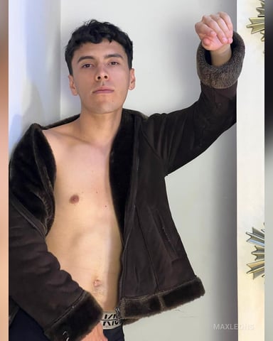 MaxLeons photo