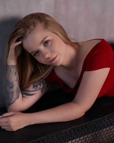 SirenaGomez photo