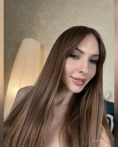 SophieViv photo