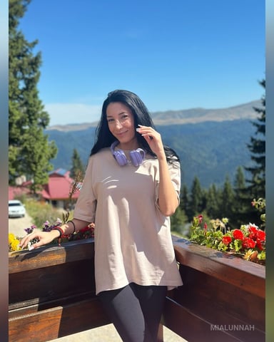 MiaLunnah photo