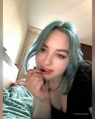 PixieJones photo