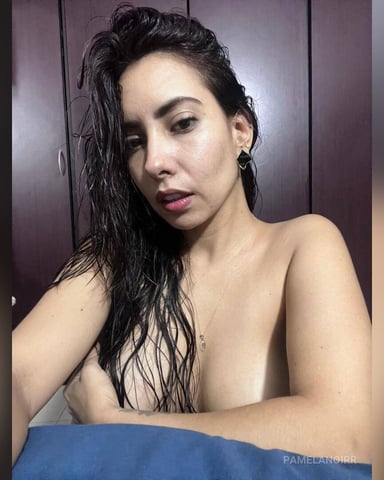 PamelaNoirr photo