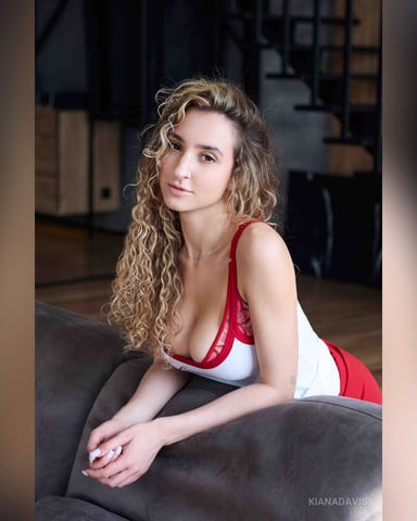 KianaDavis Foto
