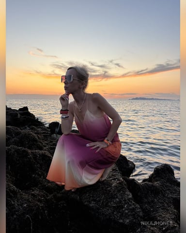 NikaJhones foto