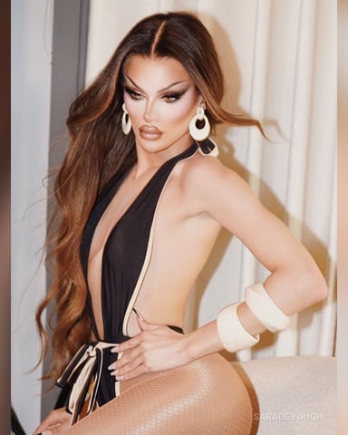 SaraDevough foto
