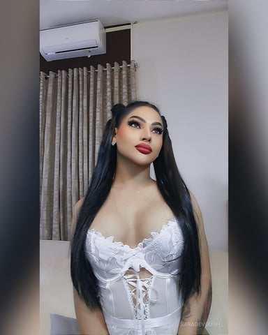 SaraDevough foto