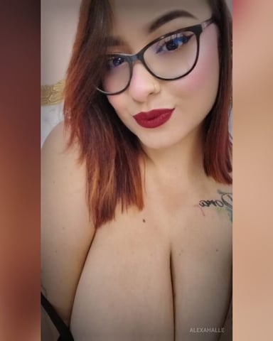 AlexaHalle photo