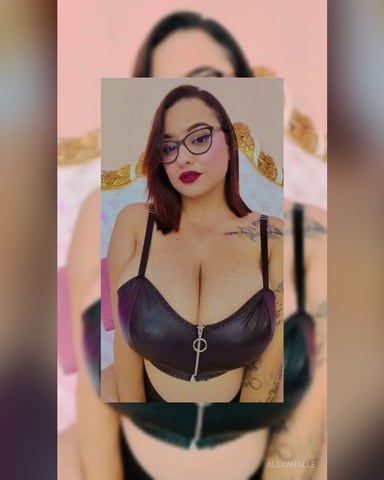 AlexaHalle photo