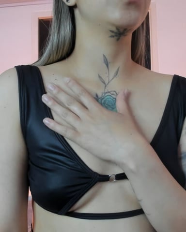 ArishaTorres foto