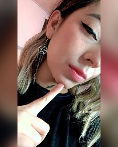 ArishaTorres foto