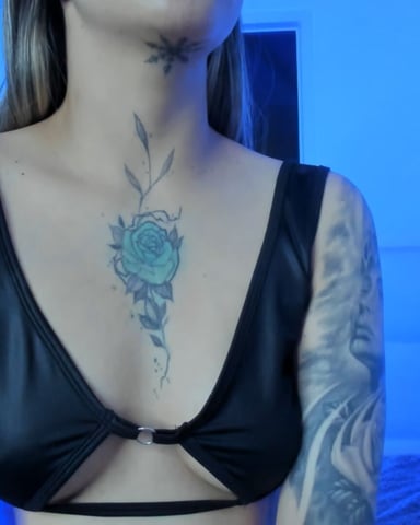 ArishaTorres foto