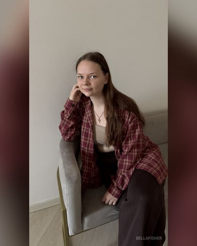 BellaFisher photo 1