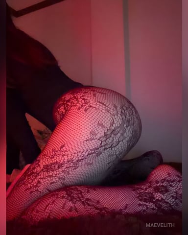 MaeveLith foto