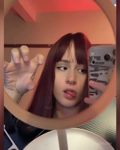 MaeveLith foto