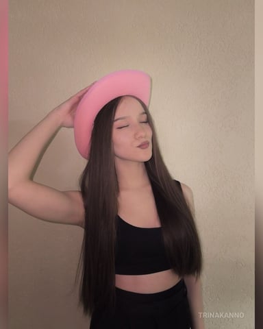 TrinaKanno Foto