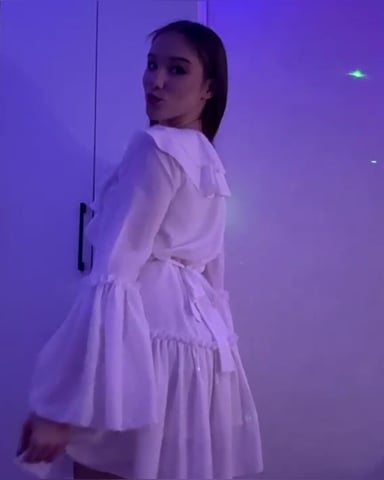 TrinaKanno Foto