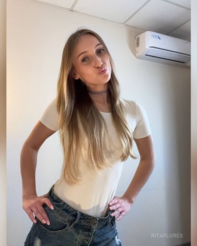 RitaFlores foto