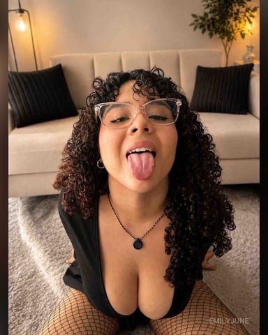 EmilyJune photo
