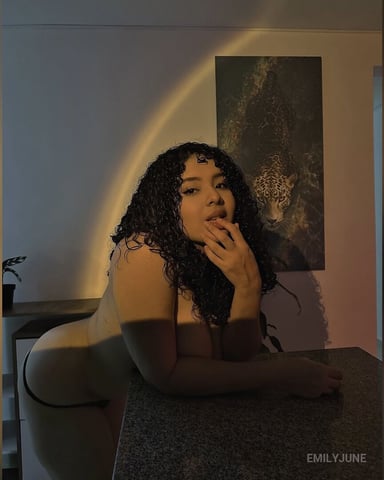 EmilyJune photo