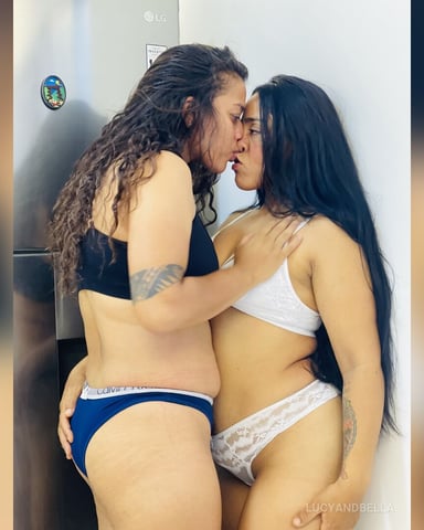 LucyAndBella foto
