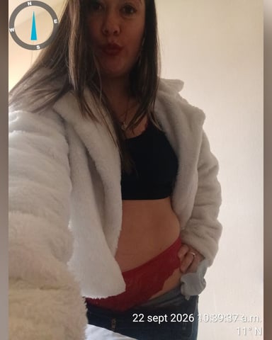 AbbyRuizz photo