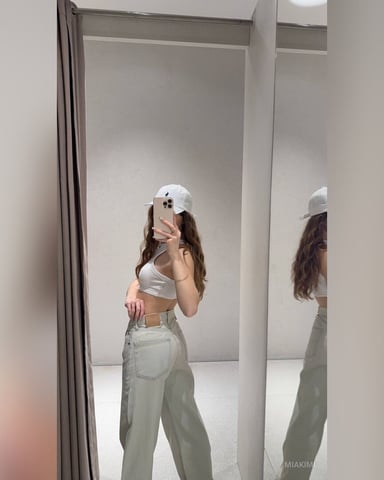MiaKimi foto